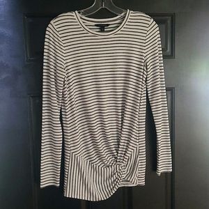 Banana Republic Long Sleeve Striped Knit Top Size XS. Blk/Wht  Twist Front